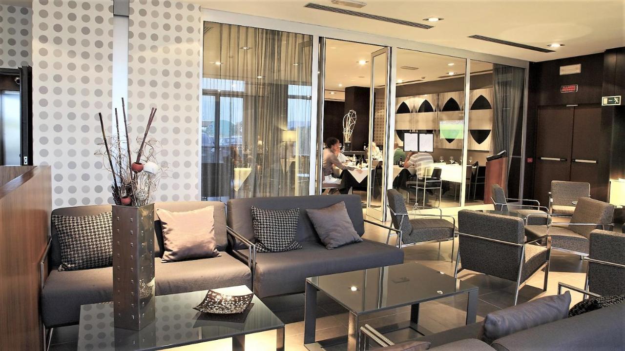 Max Hotel