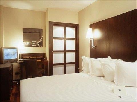 Max 4* Livorno