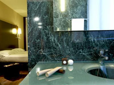Hotel Max 4*